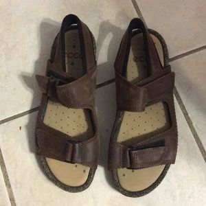 Ecco Women’s Brown Leather Sandals. Size 10.